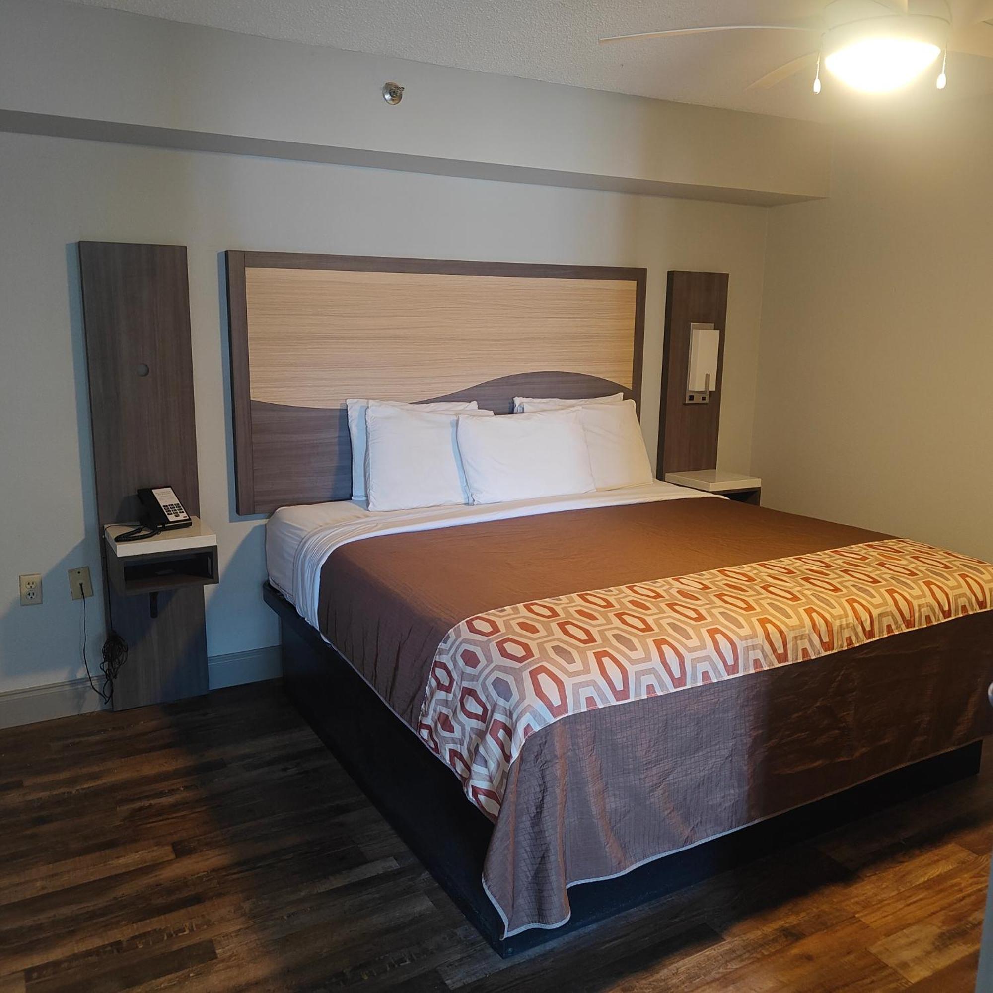 Mountain Vista & - Near The Island Inpigeon Forge 2*